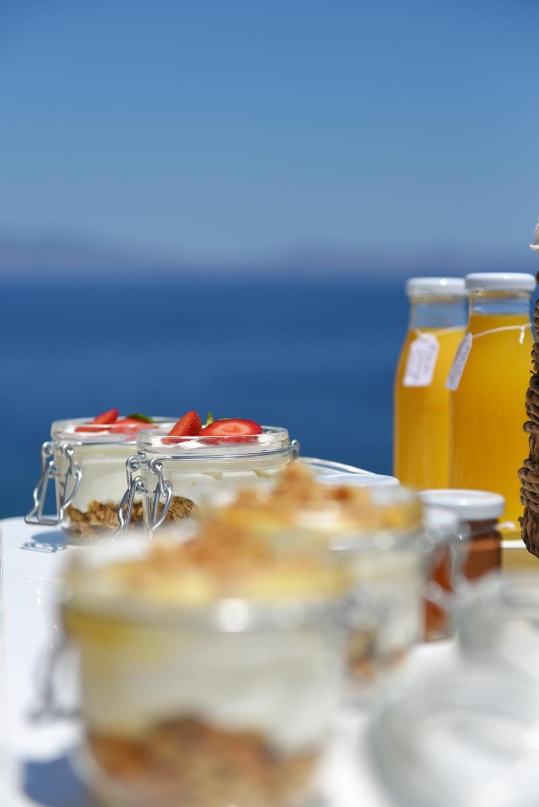 Anaya Suites Ermoupoli Bagian luar foto