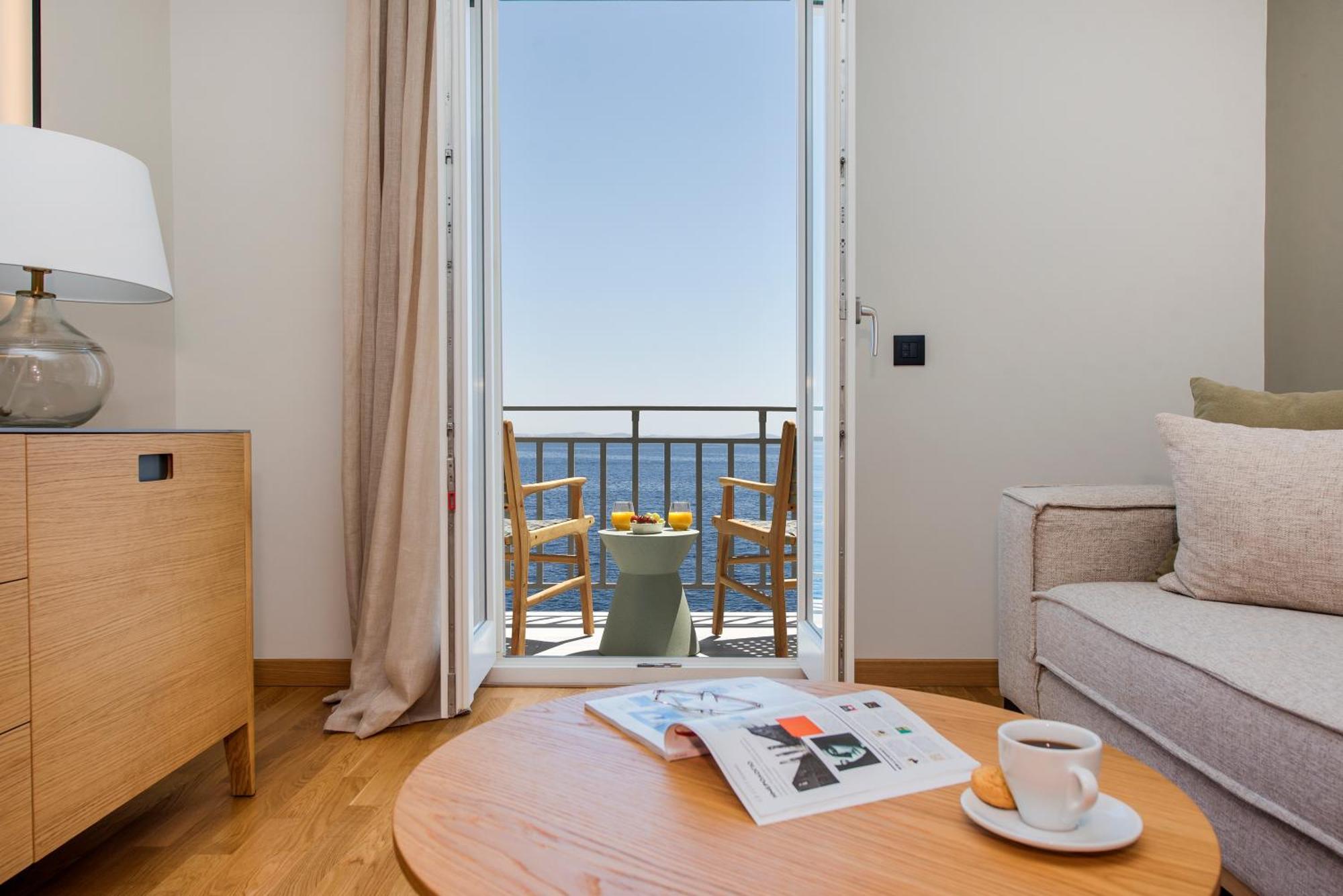 Anaya Suites Ermoupoli Bagian luar foto