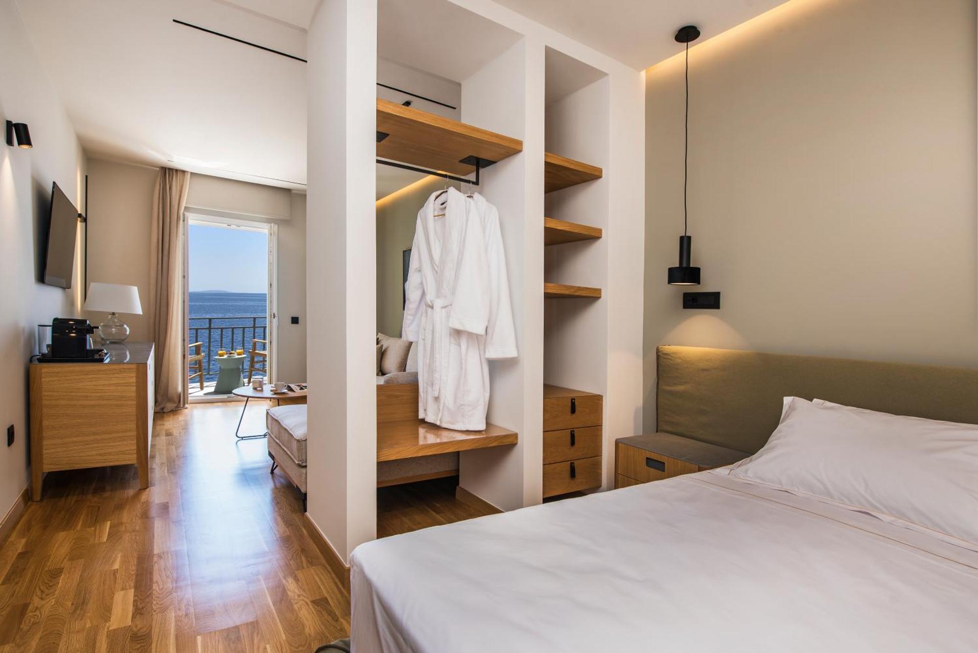 Anaya Suites Ermoupoli Bagian luar foto