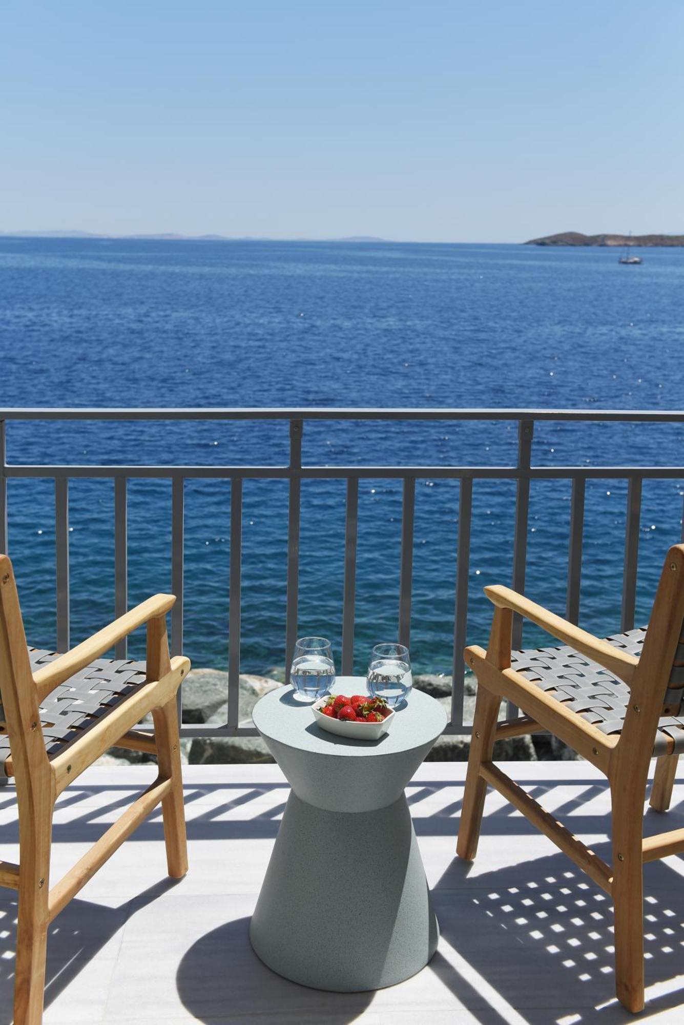 Anaya Suites Ermoupoli Bagian luar foto
