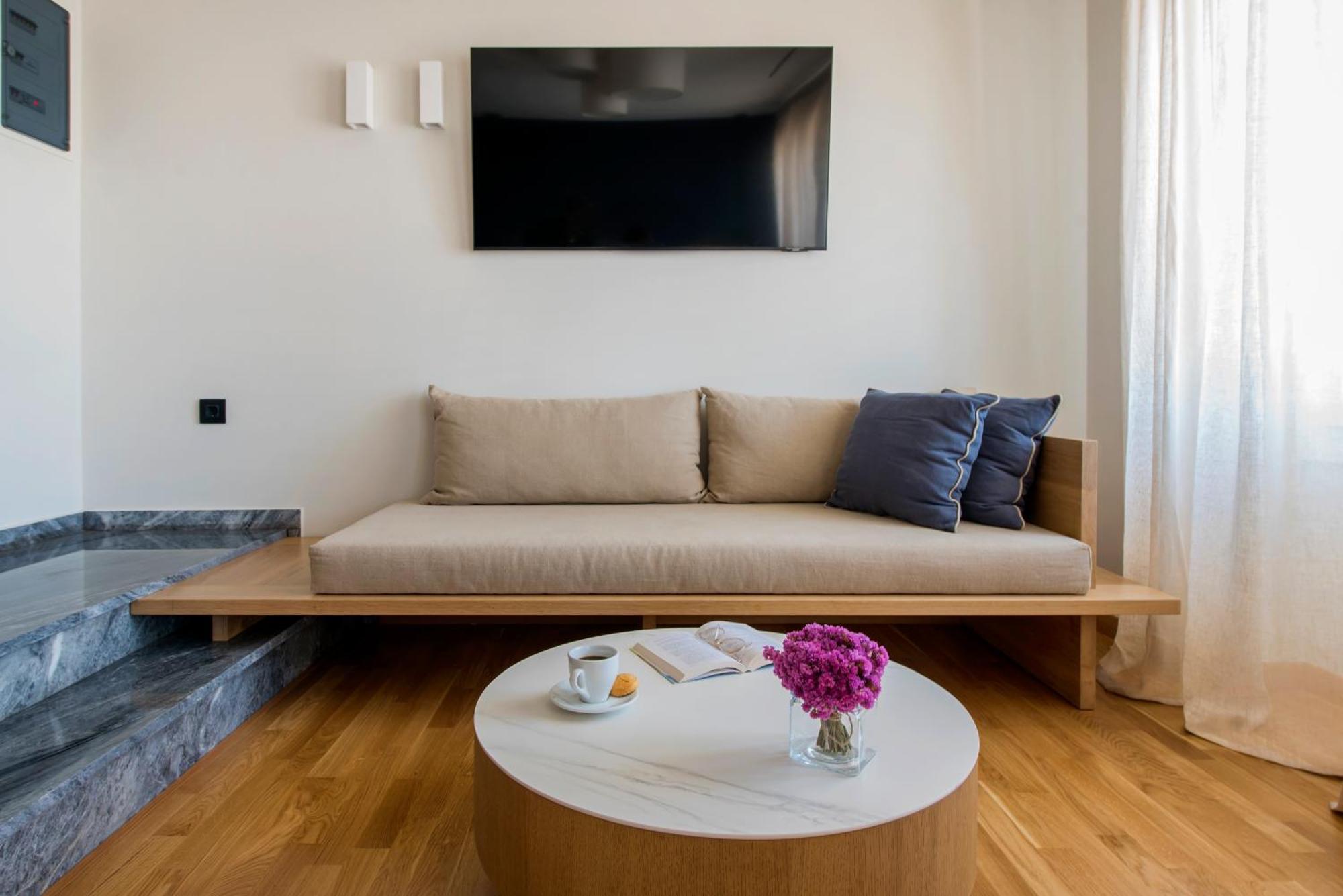 Anaya Suites Ermoupoli Bagian luar foto