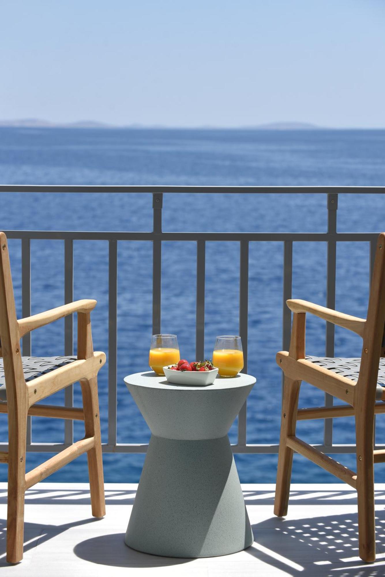 Anaya Suites Ermoupoli Bagian luar foto